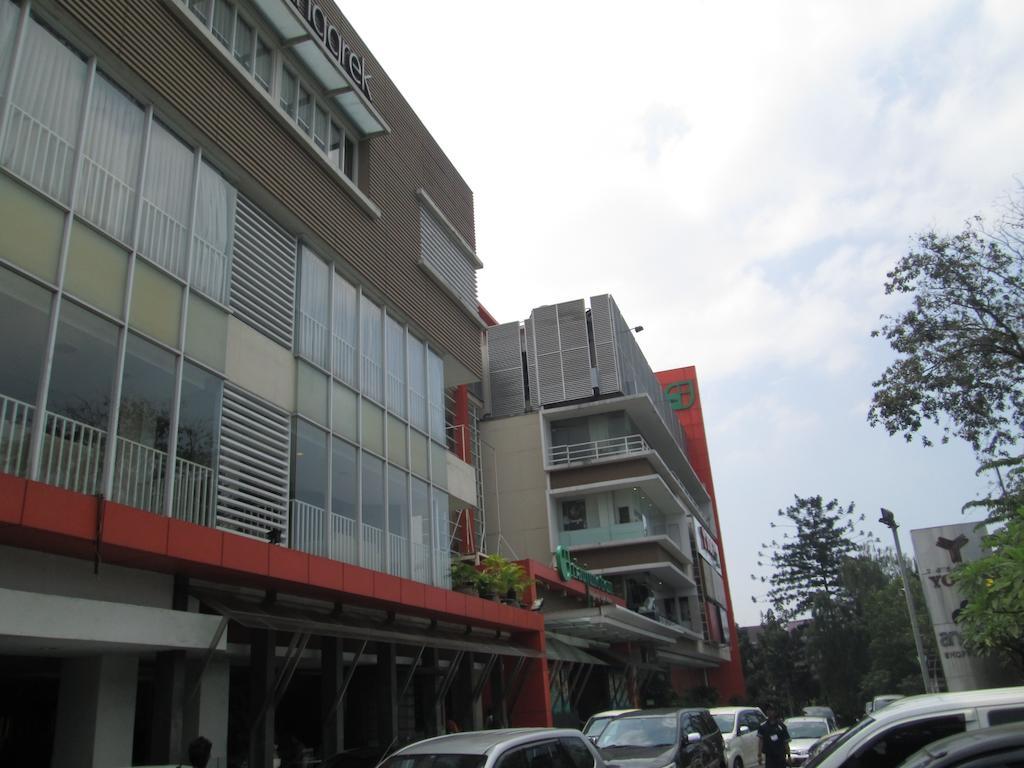 Anggrek Shopping Hotel Bandung Exterior photo